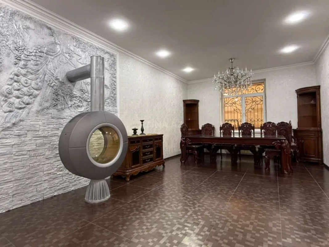 Satılır 5 otaqlı həyət evi 381 m²