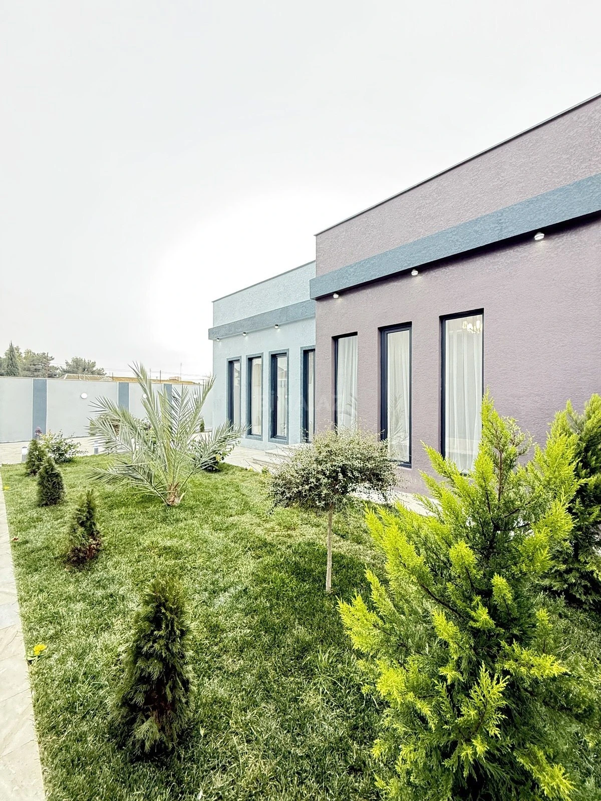 Satılır 4 otaqlı həyət evi 160 m²