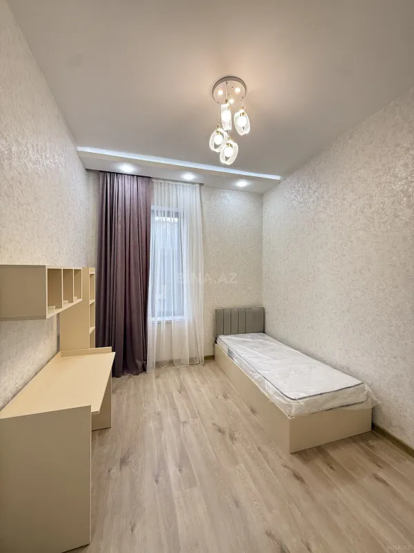 Satılır 4 otaqlı həyət evi 160 m²