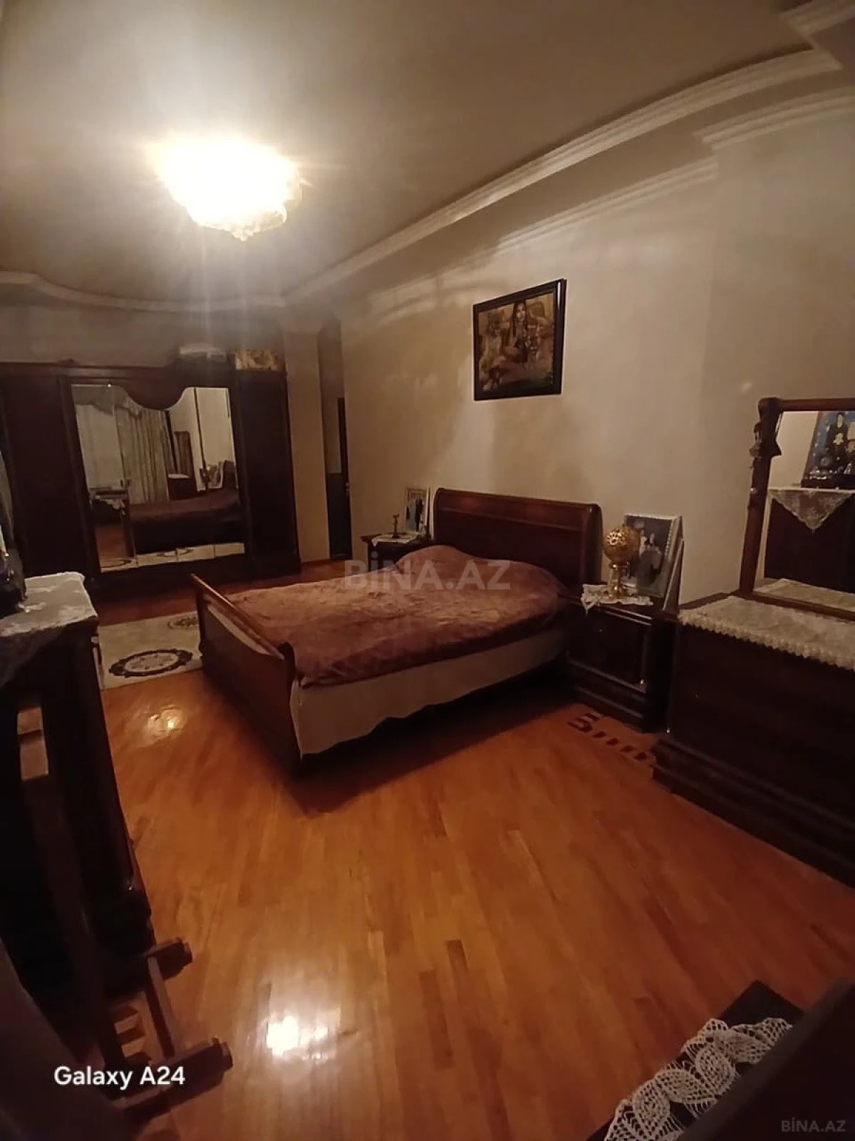 Satılır 3 otaqlı mənzil 128 m²