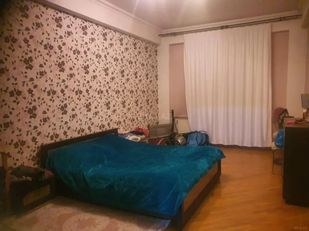 Kirayə verilir 2 otaqlı mənzil 95 m²