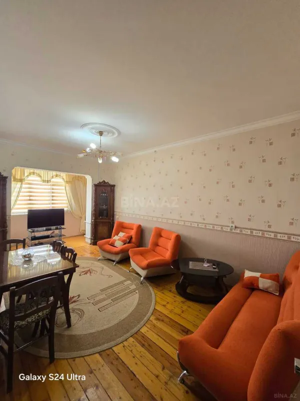 Satılır 4 otaqlı mənzil 100 m²