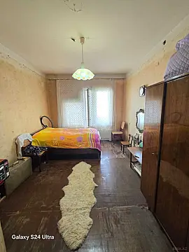 Satılır 4 otaqlı mənzil 100 m²
