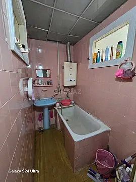 Satılır 4 otaqlı mənzil 100 m²