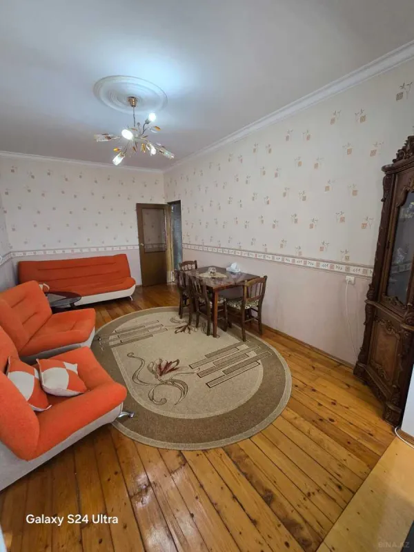 Satılır 4 otaqlı mənzil 100 m²