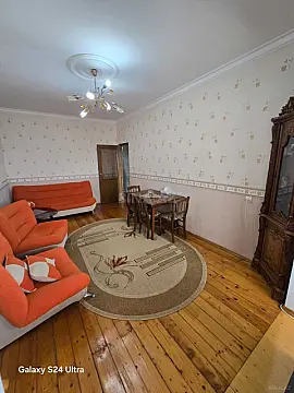 Satılır 4 otaqlı mənzil 100 m²