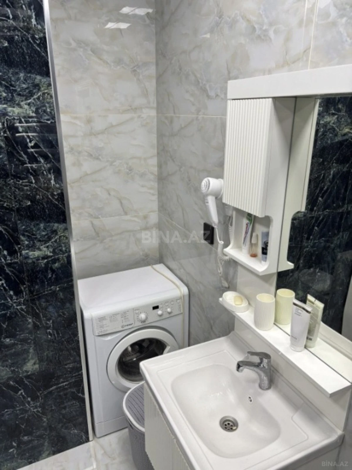 Kirayə verilir 2 otaqlı mənzil 65 m²