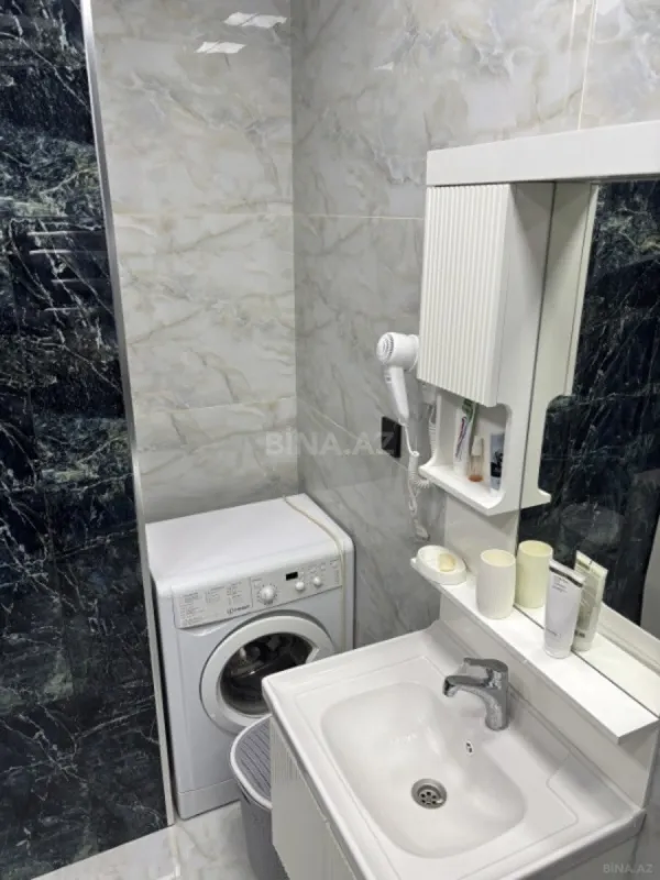 Kirayə verilir 2 otaqlı mənzil 65 m²