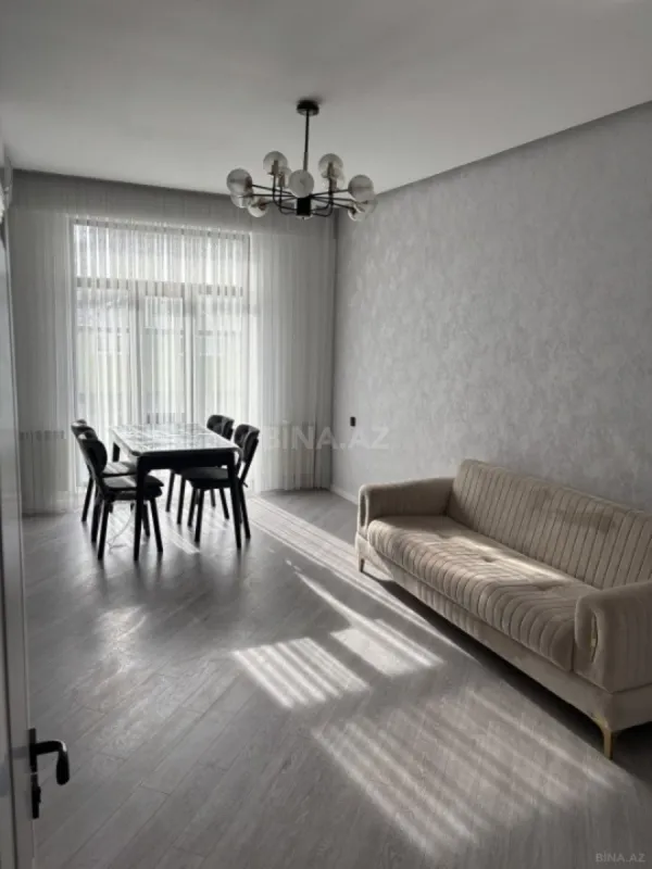Kirayə verilir 2 otaqlı mənzil 65 m²