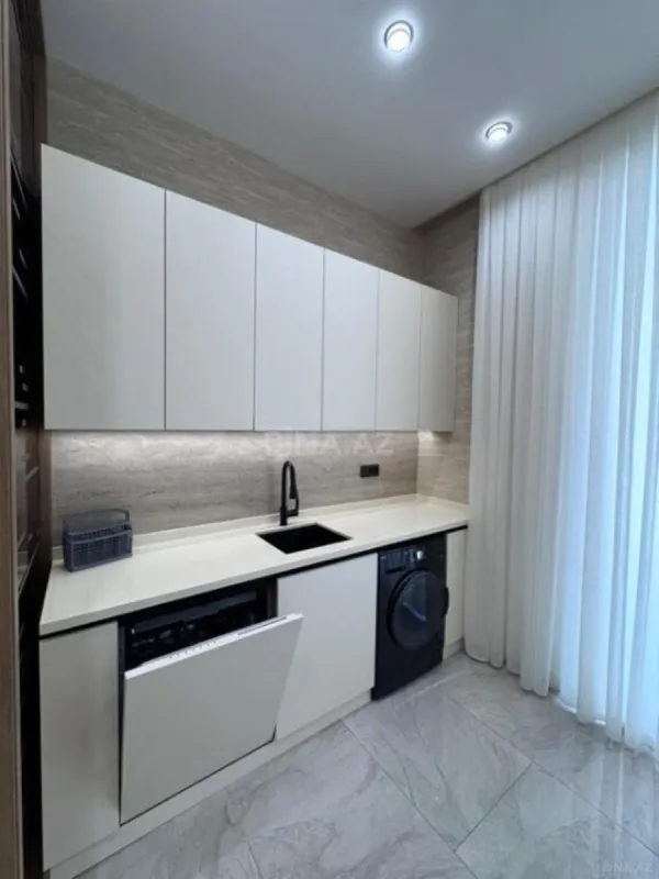 Kirayə verilir 3 otaqlı mənzil 100 m²