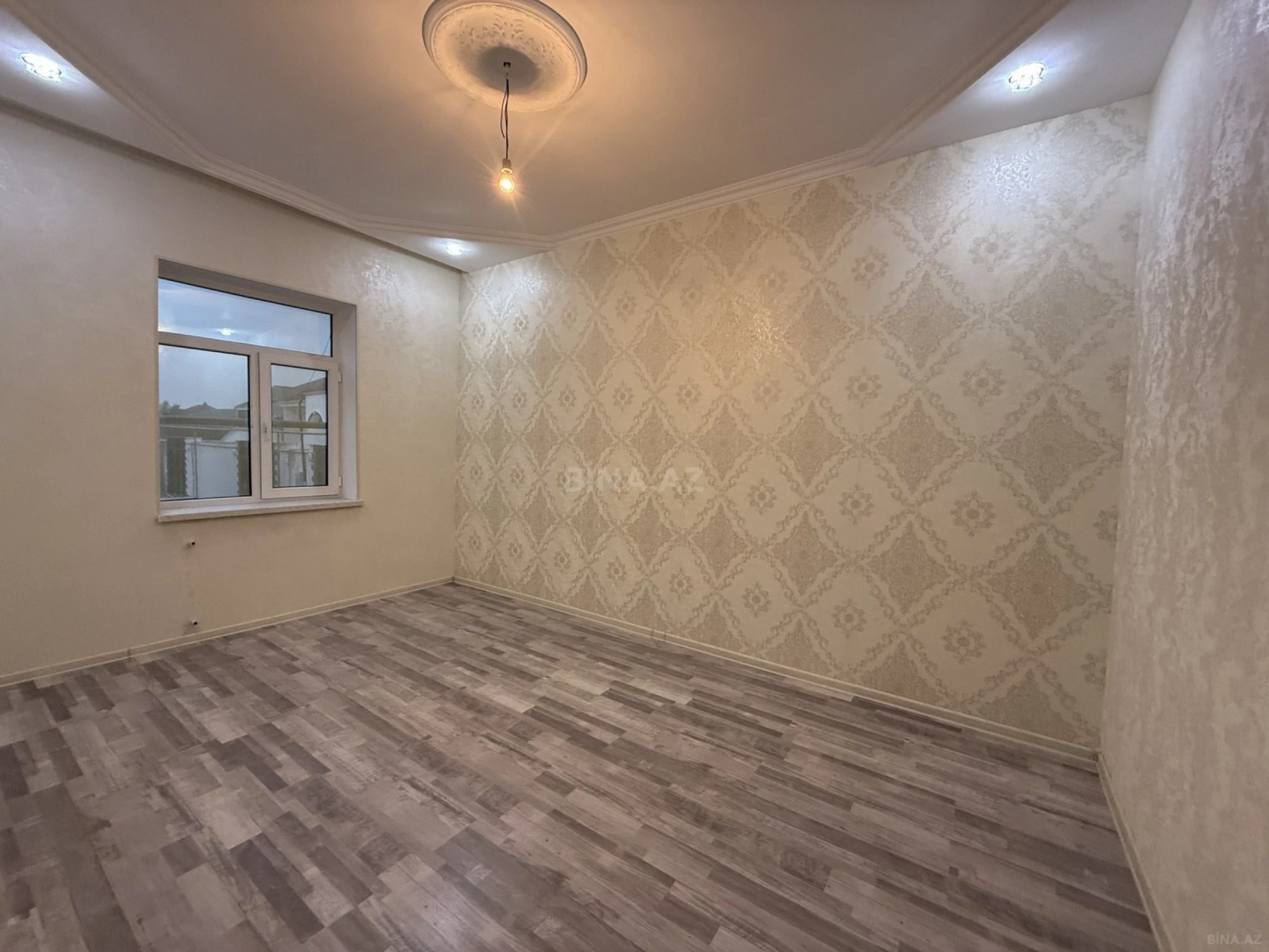 Satılır 3 otaqlı həyət evi 100 m²