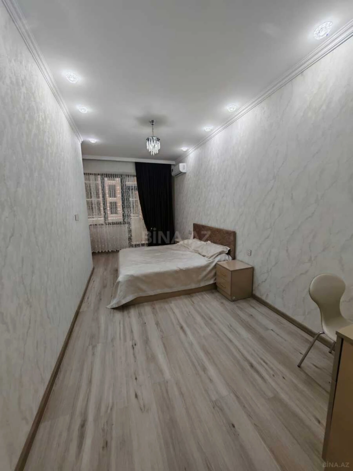 Satılır 2 otaqlı mənzil 85 m²