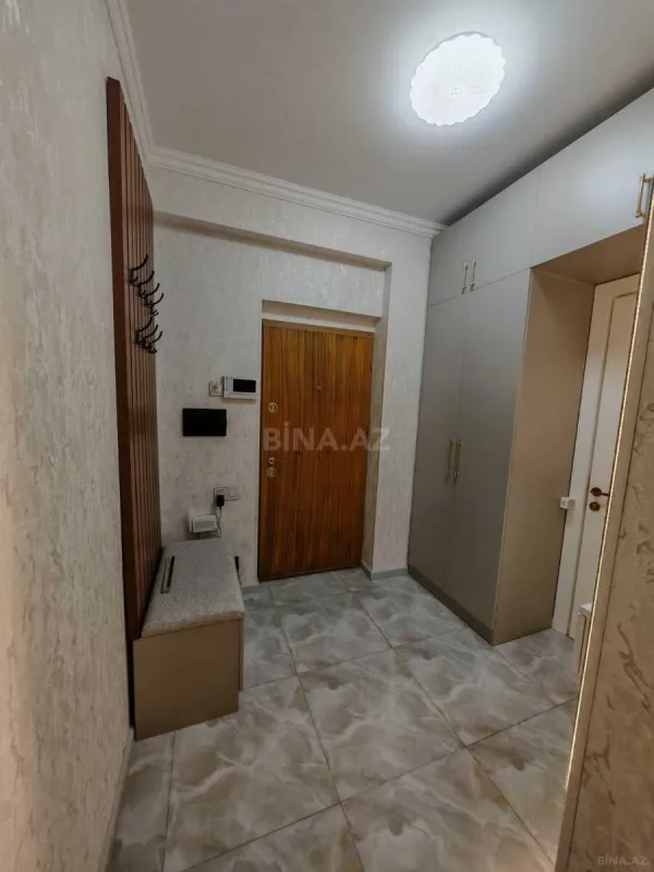 Satılır 2 otaqlı mənzil 85 m²