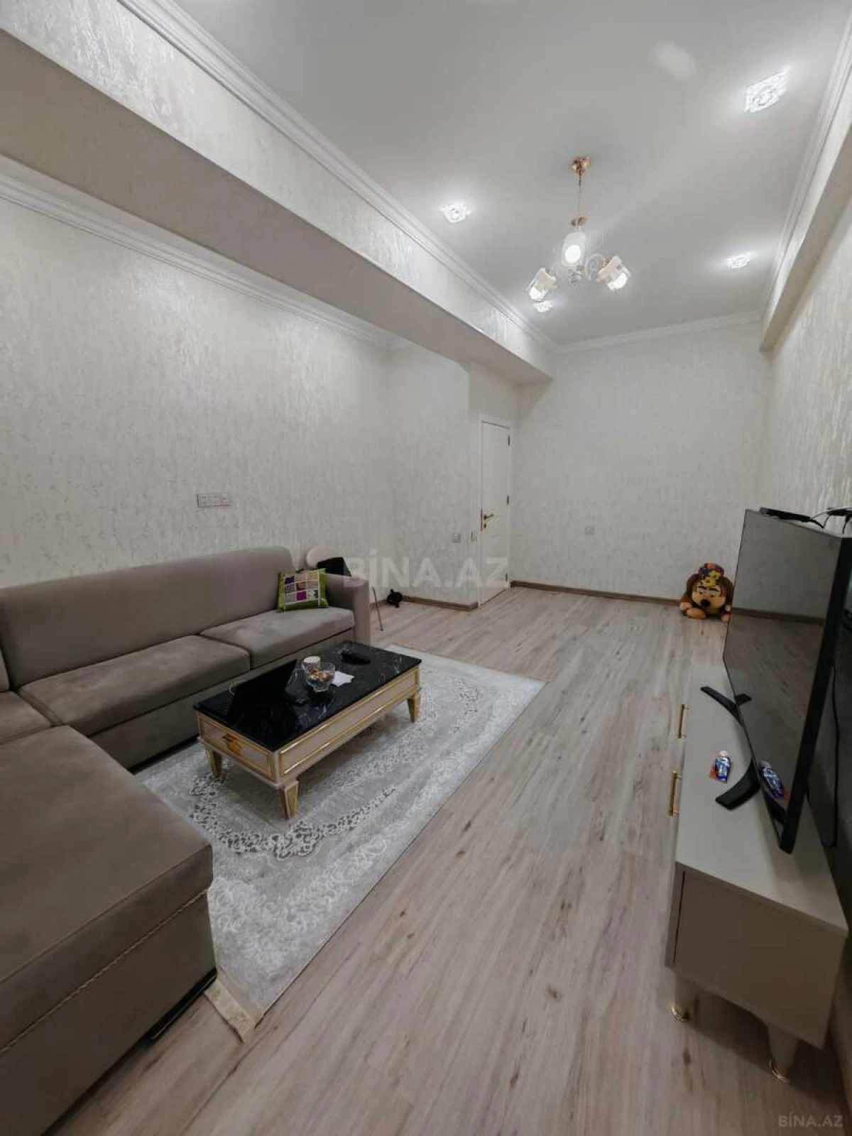 Satılır 2 otaqlı mənzil 85 m²
