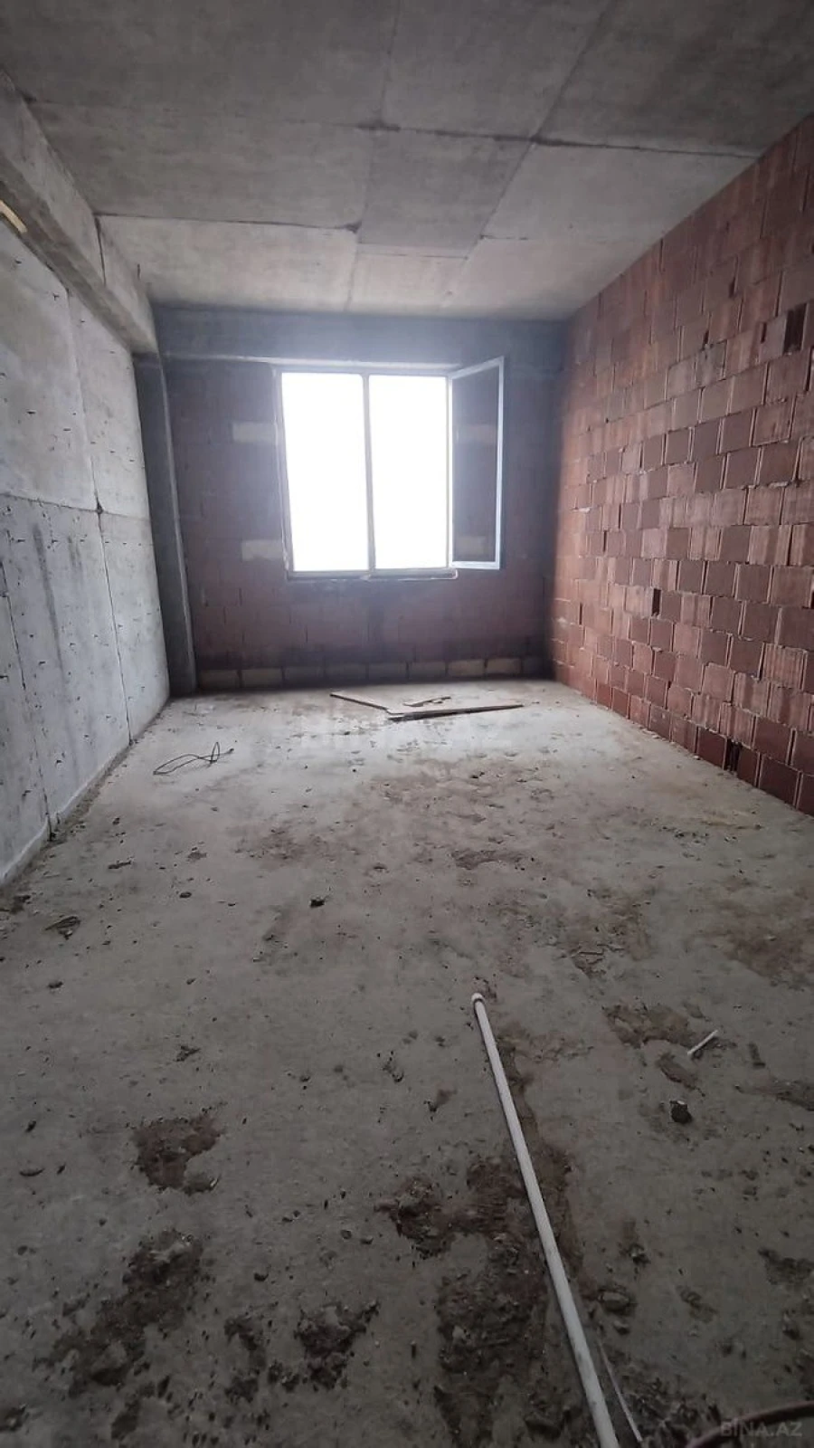 Satılır 1 otaqlı mənzil 57 m²