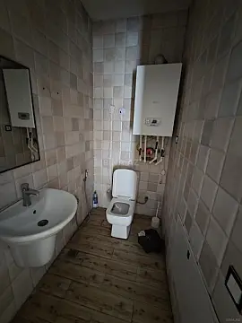 Kirayə verilir obyekt 140 m²