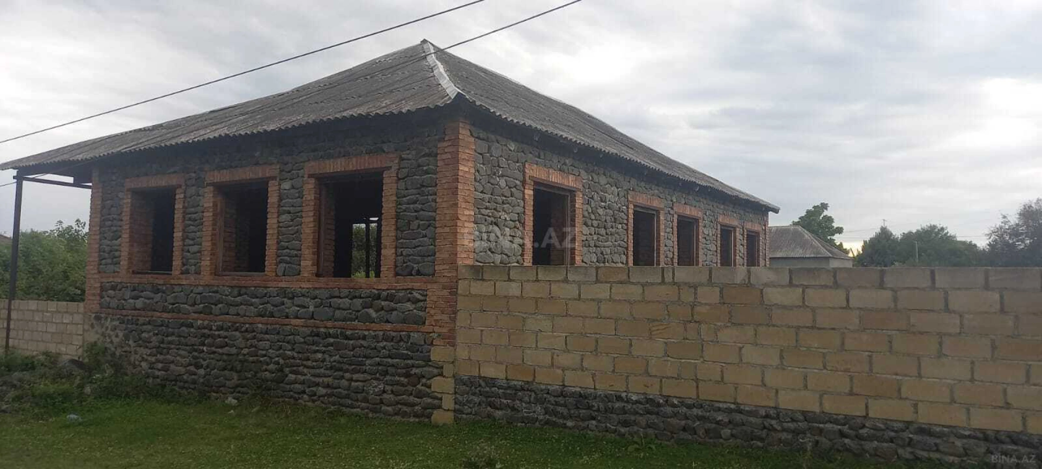 Satılır torpaq sahəsi 10 m²