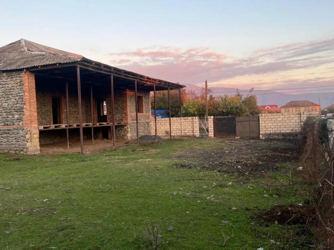 Satılır torpaq sahəsi 10 m²