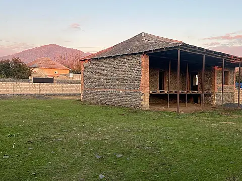 Satılır torpaq sahəsi 10 m²