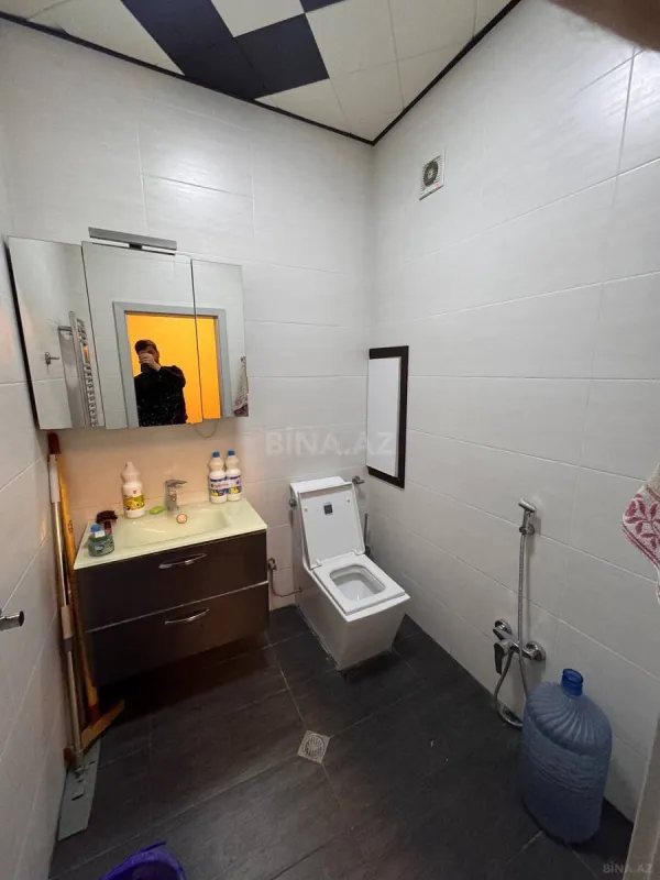 Satılır 3 otaqlı mənzil 136 m²