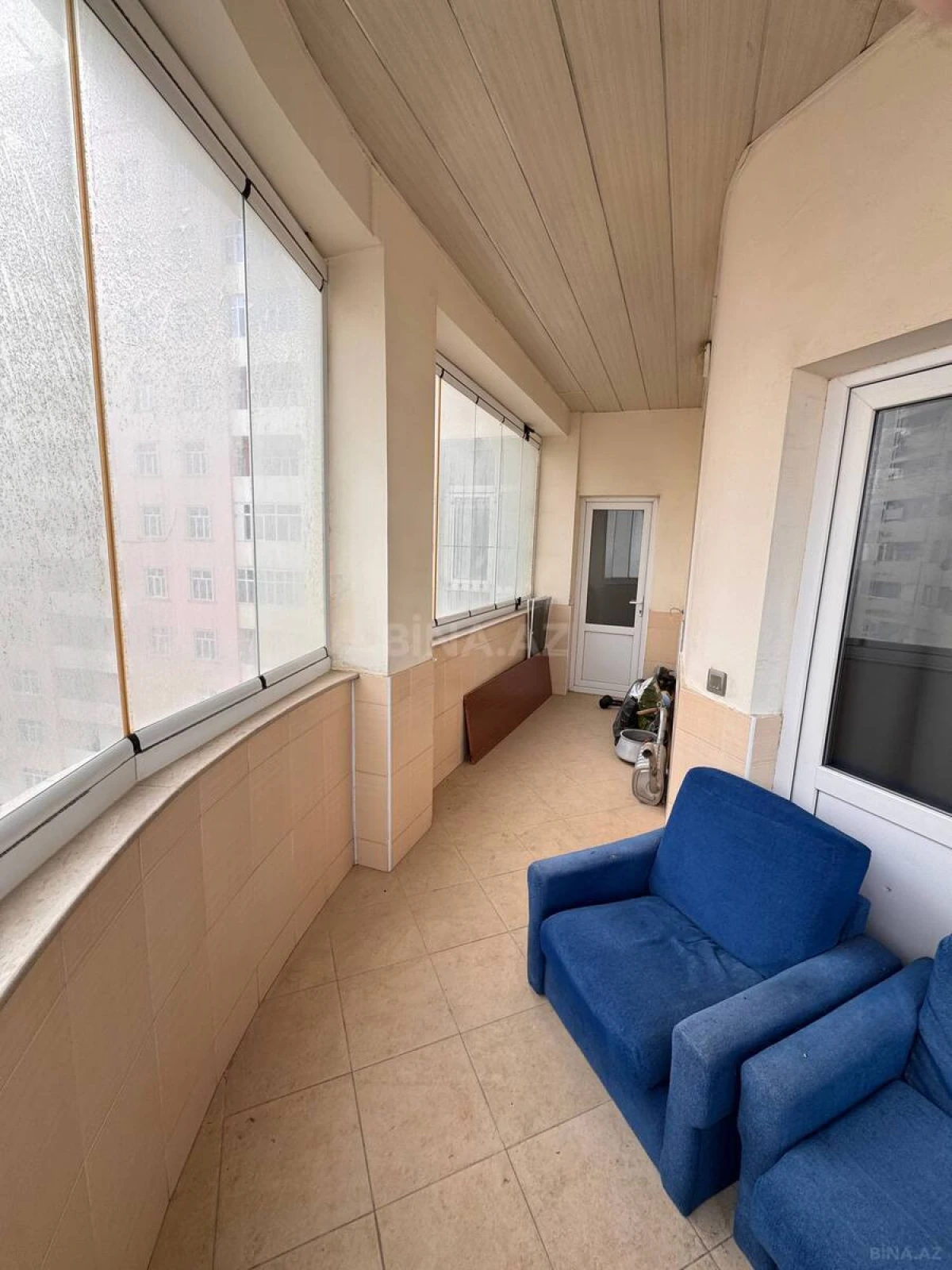 Satılır 3 otaqlı mənzil 136 m²