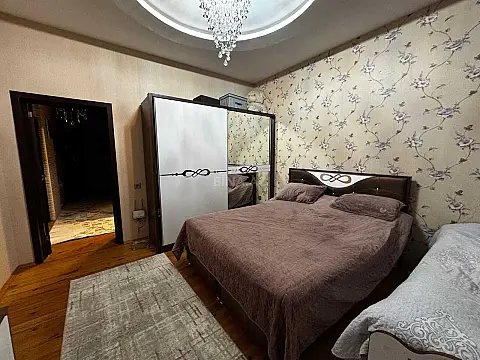 Satılır 2 otaqlı mənzil 65 m²