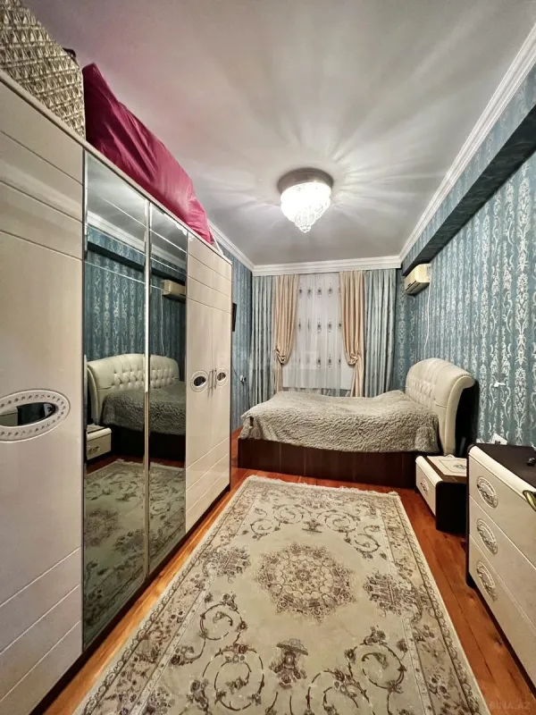 Satılır 3 otaqlı mənzil 105 m²