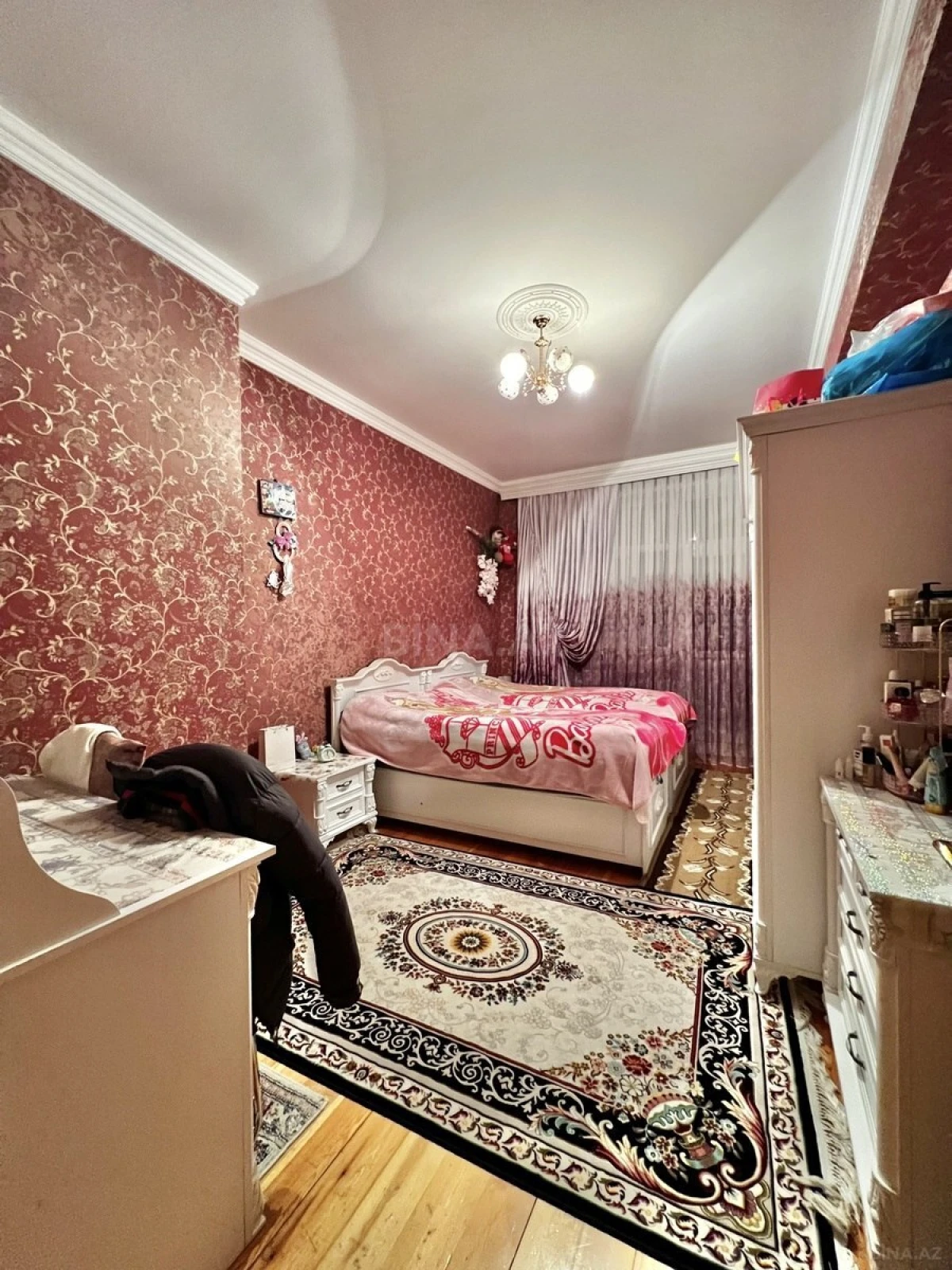 Satılır 3 otaqlı mənzil 105 m²