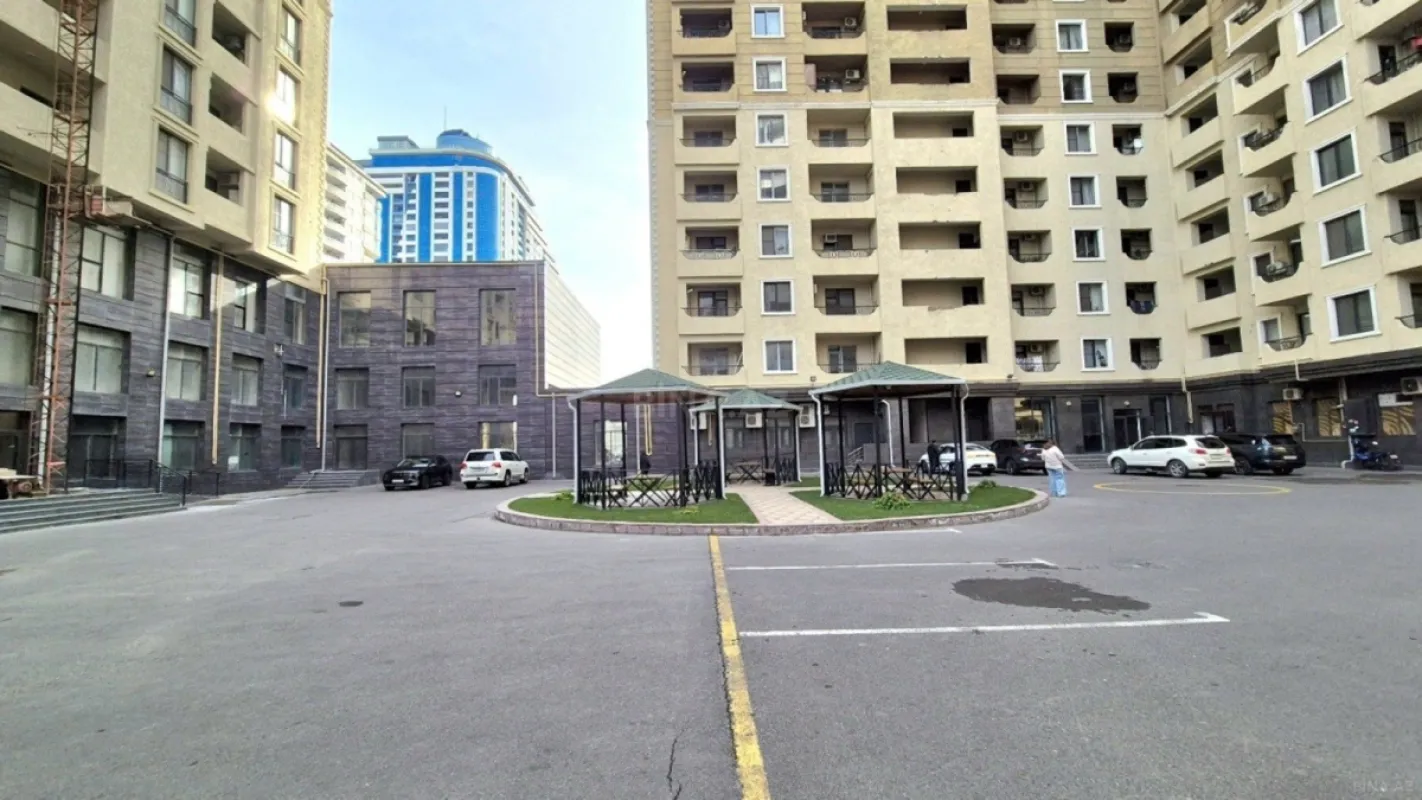 Satılır 3 otaqlı mənzil 91 m²