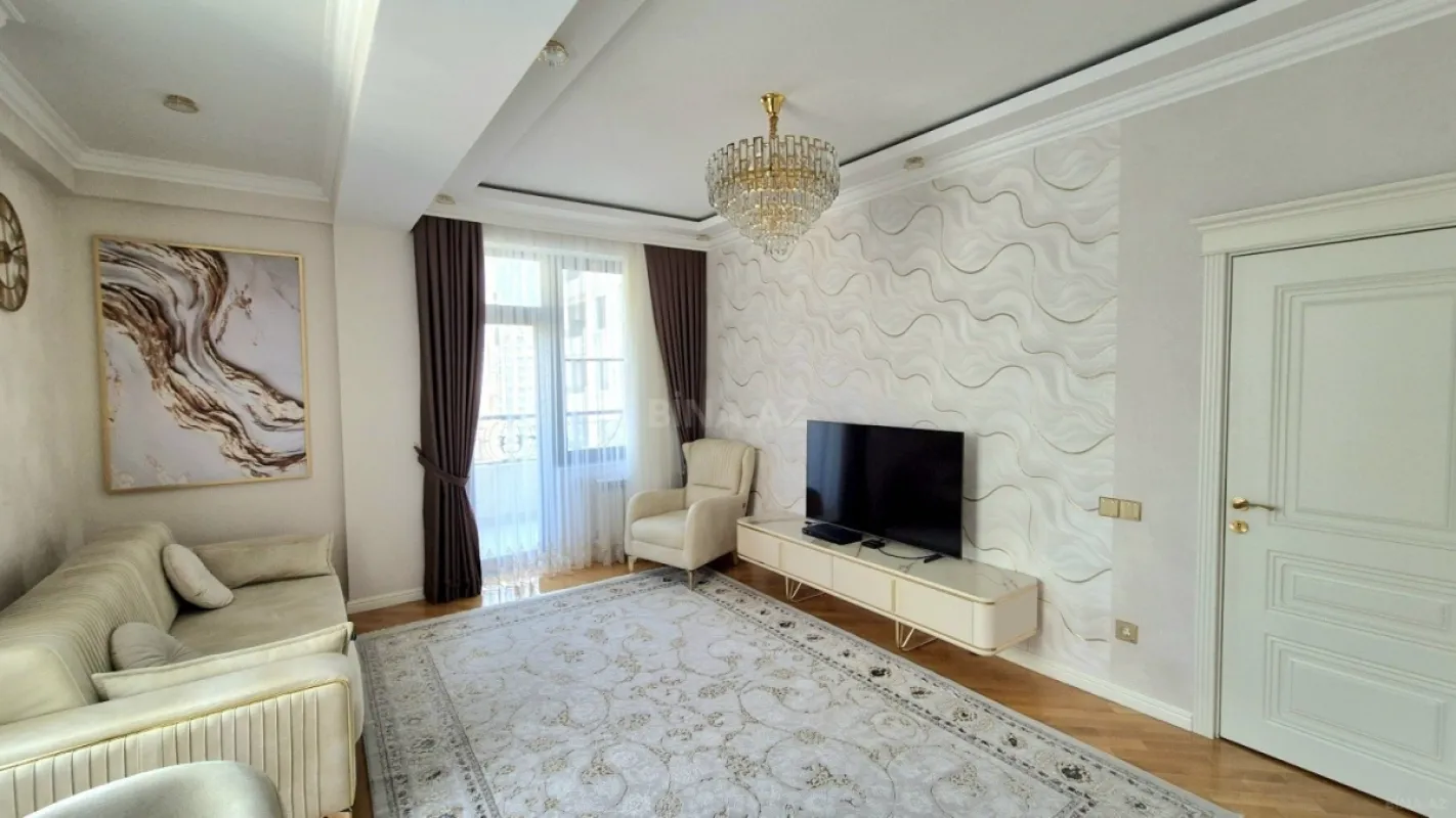 Satılır 3 otaqlı mənzil 91 m²