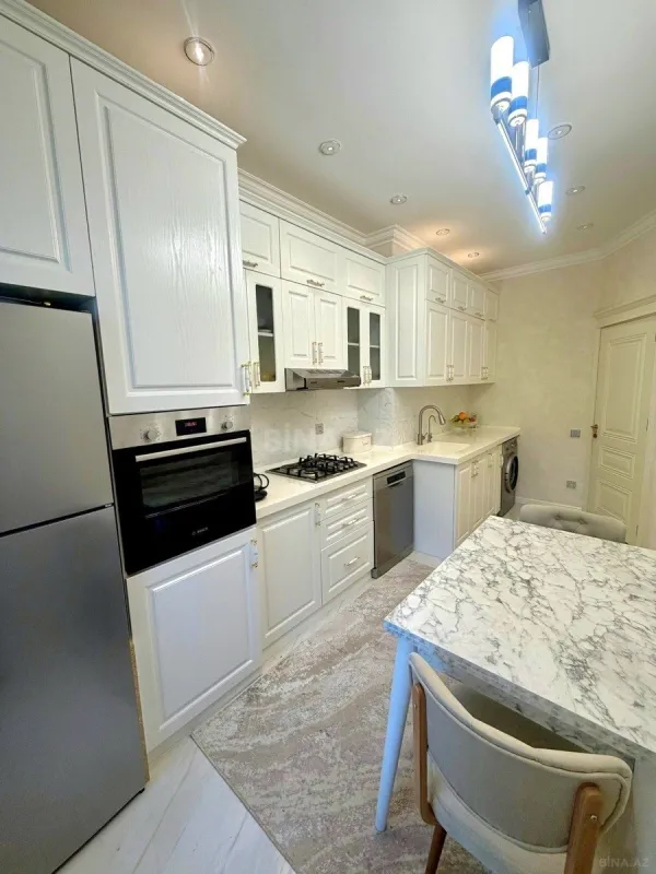 Satılır 3 otaqlı mənzil 91 m²