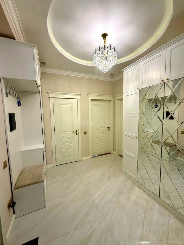 Satılır 3 otaqlı mənzil 91 m²