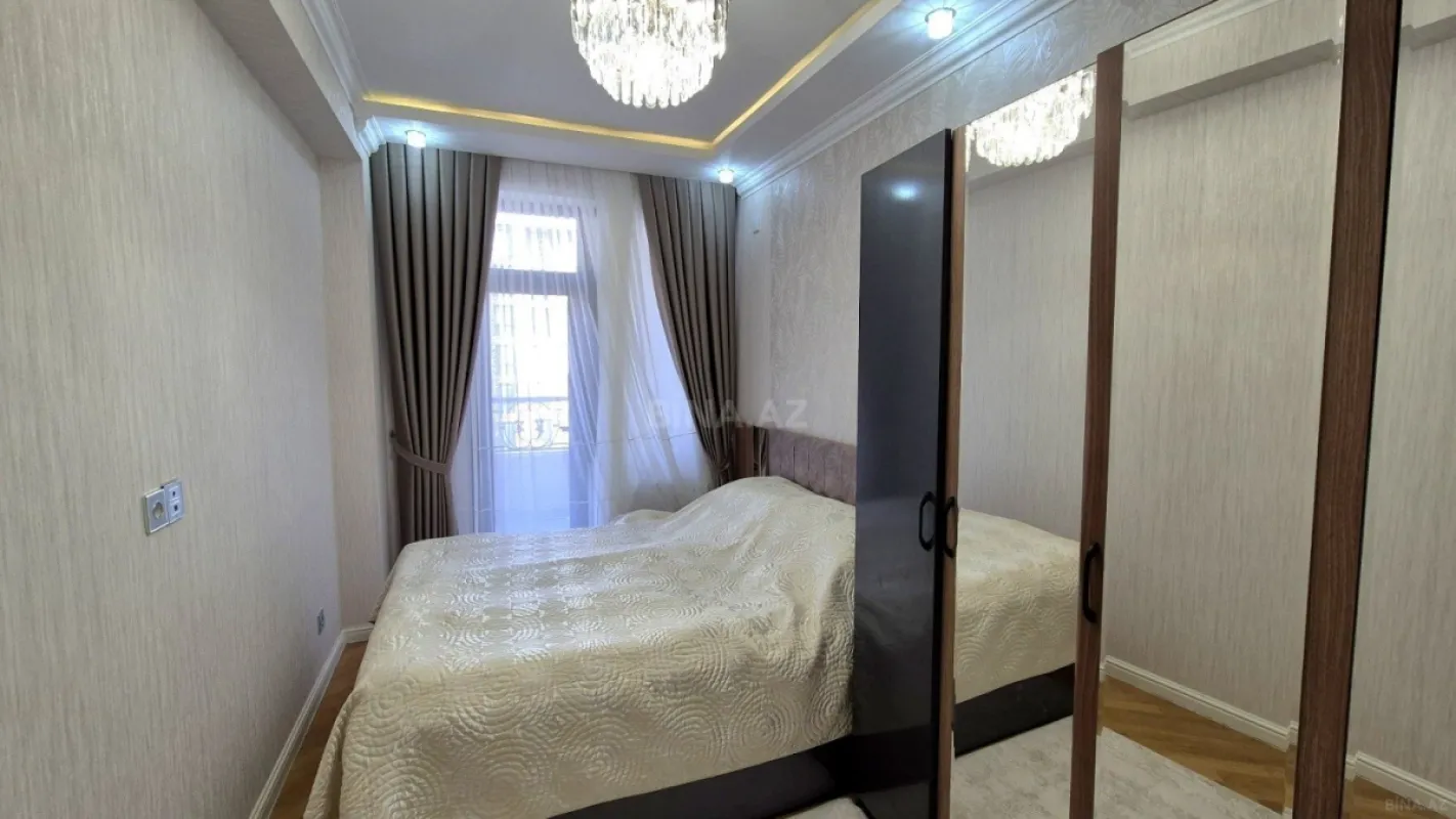 Satılır 3 otaqlı mənzil 91 m²