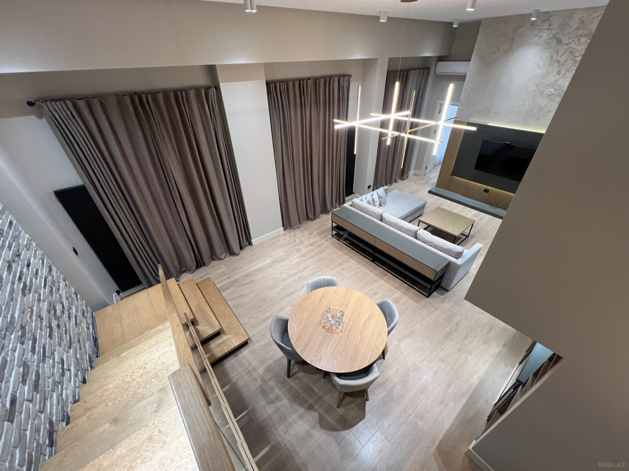 Kirayə verilir 3 otaqlı mənzil 105 m²