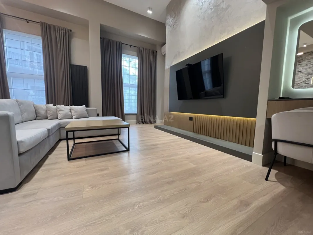 Kirayə verilir 3 otaqlı mənzil 105 m²