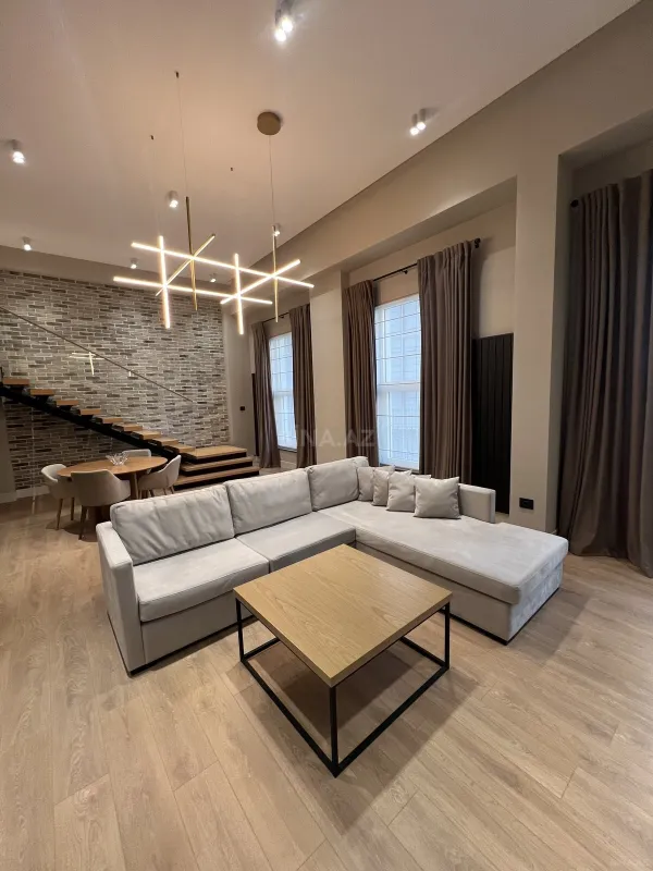 Kirayə verilir 3 otaqlı mənzil 105 m²