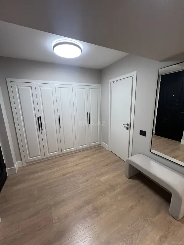 Kirayə verilir 3 otaqlı mənzil 105 m²