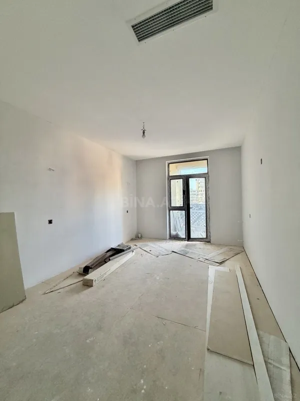Satılır 3 otaqlı mənzil 108 m²