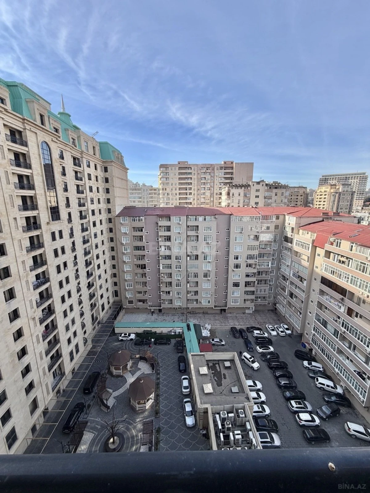 Satılır 3 otaqlı mənzil 108 m²