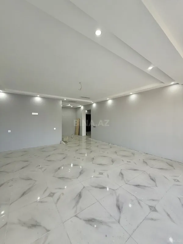 Satılır 3 otaqlı mənzil 108 m²