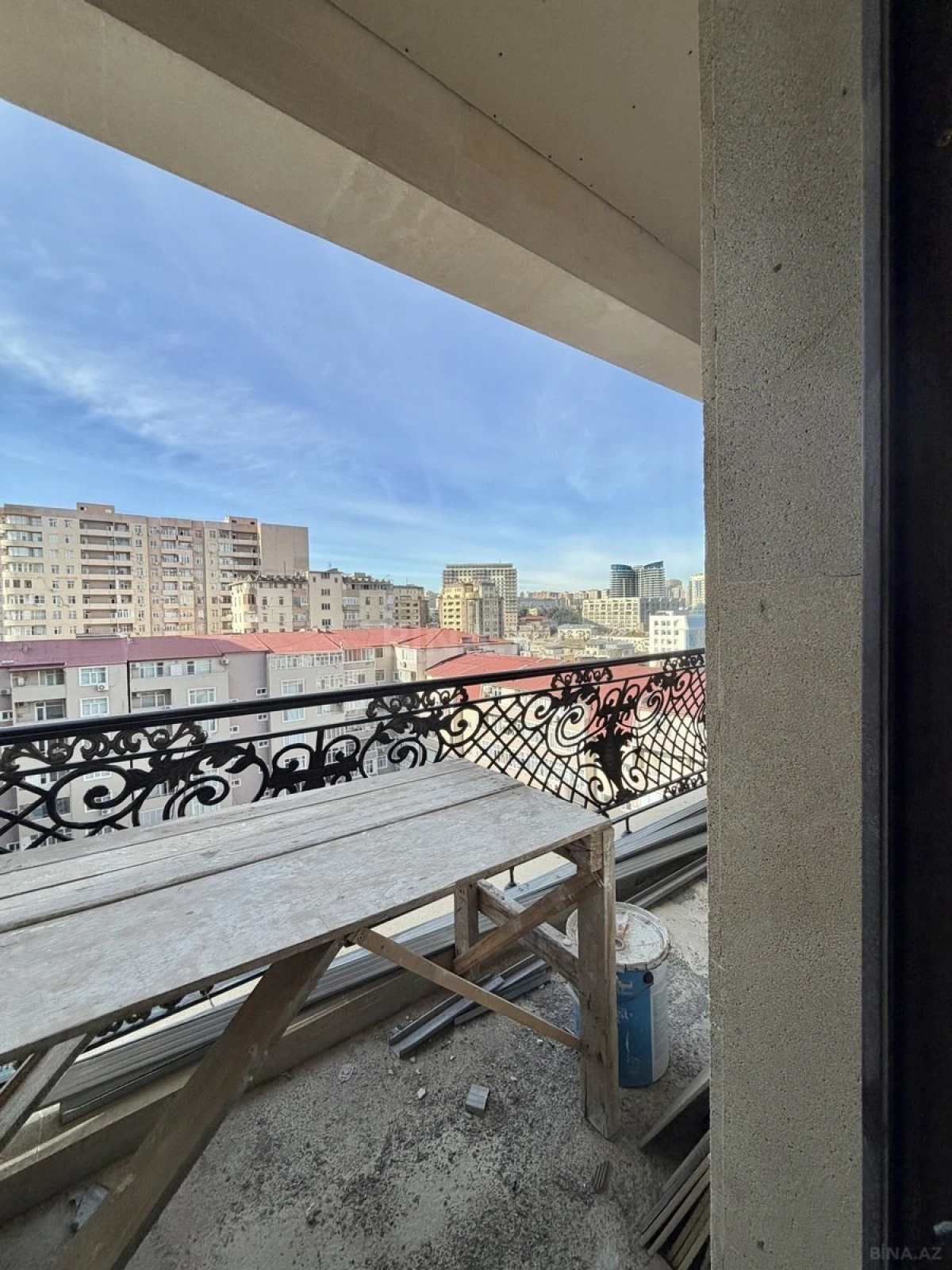 Satılır 3 otaqlı mənzil 108 m²