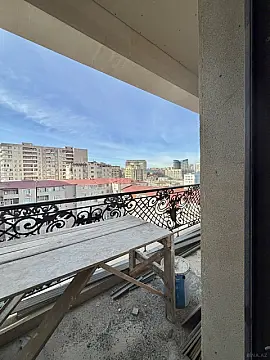 Satılır 3 otaqlı mənzil 108 m²