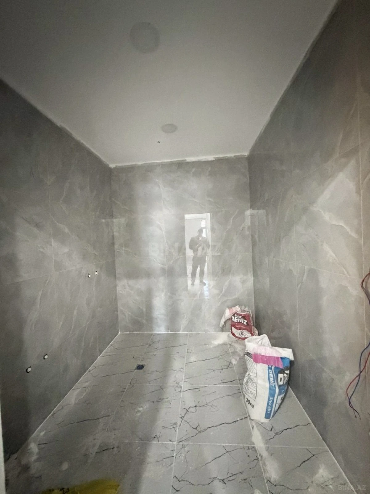 Satılır 3 otaqlı mənzil 108 m²