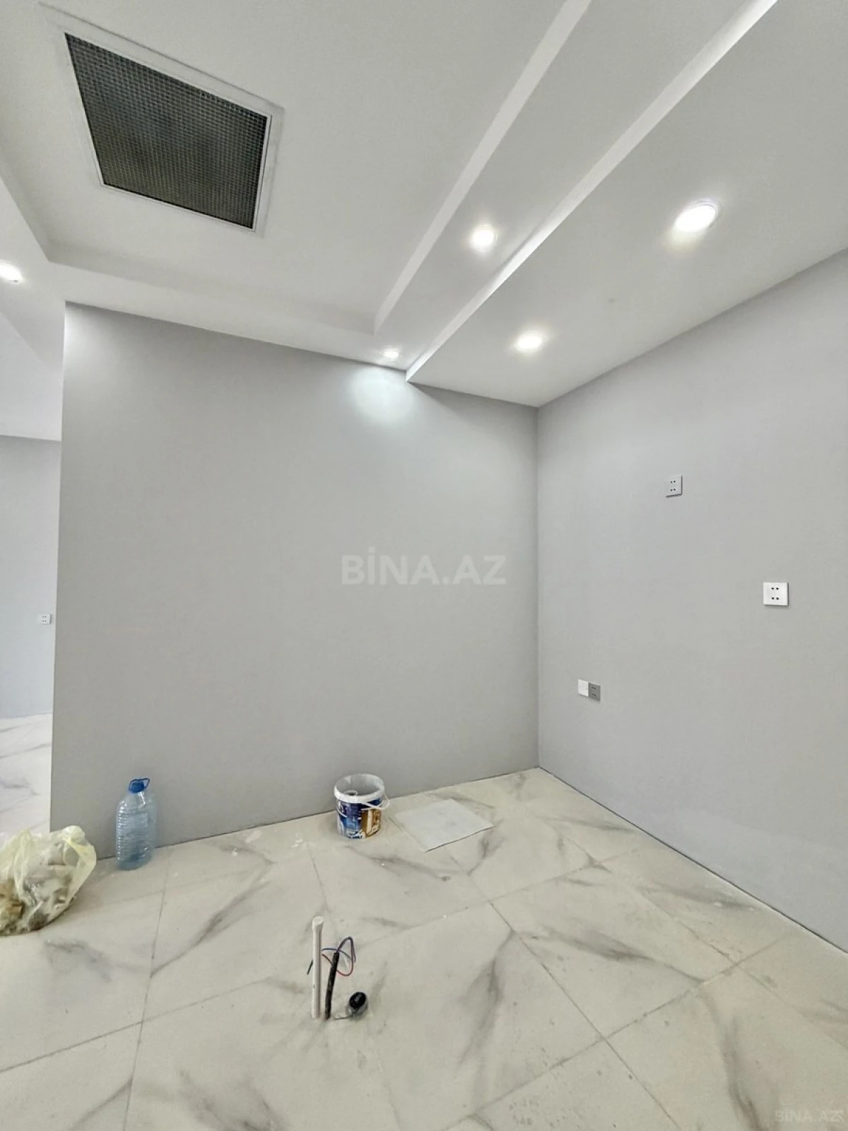 Satılır 3 otaqlı mənzil 108 m²