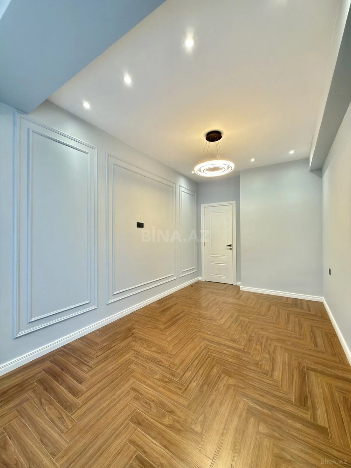 Satılır 3 otaqlı mənzil 97 m²