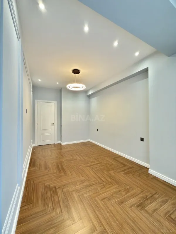Satılır 3 otaqlı mənzil 97 m²