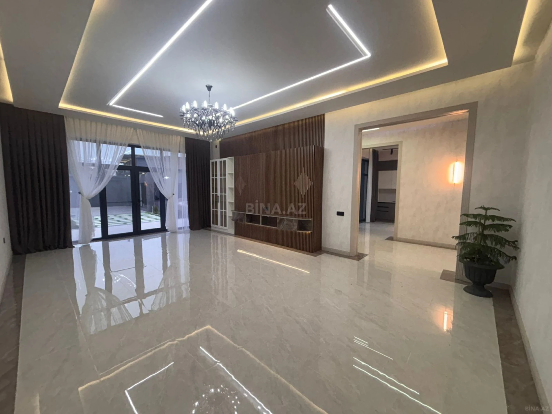Satılır 4 otaqlı həyət evi 235 m²