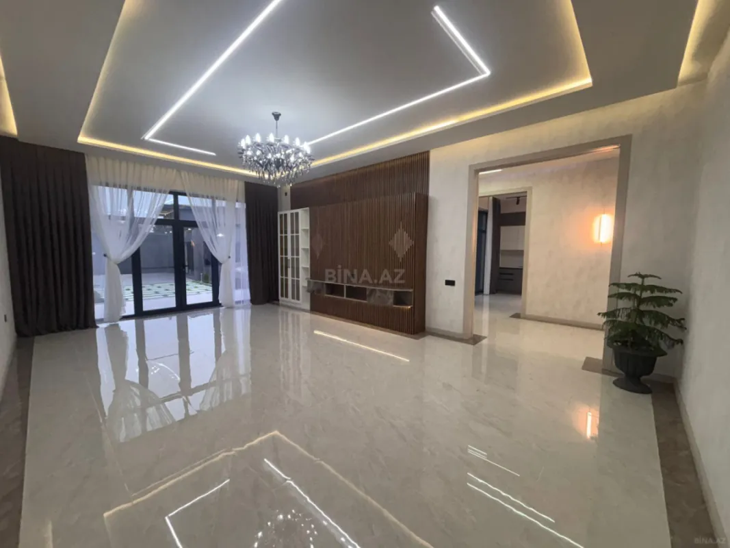 Satılır 4 otaqlı həyət evi 235 m²