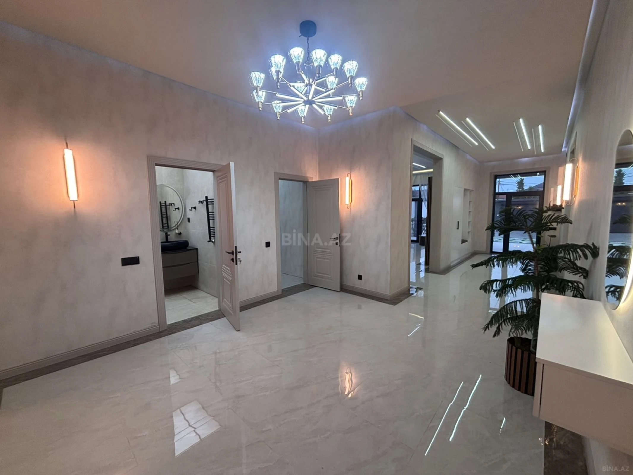Satılır 4 otaqlı həyət evi 235 m²
