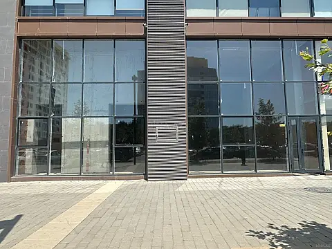 Satılır obyekt 301 m²